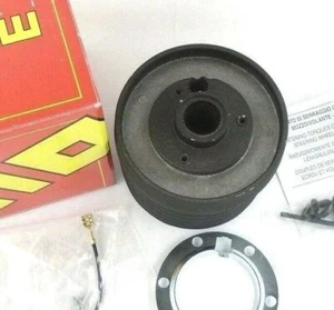Original Momo Lenkradnabe Boss Kit 231. Porsche 911 930 G Modell, 928, S - Bild 1 von 3