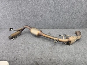 Tubo silenciador escape delantero TOYOTA SIENNA 21-25 2,5 L AWD 17410-F0331 OEM - Imagen 1 de 8