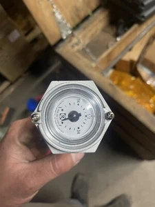 8680-01004 Rochester Sensors Fuel Level Oil Level Gauge 8” - Picture 1 of 3