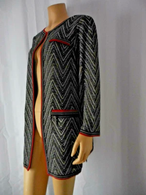 Chaqueta Blazer MISOOK Talla Pequeña Negro Gris Rojo Ribete Chevron Patrón Nuevo Con Etiquetas Foto 1 de 4