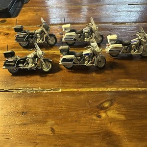 Maisto Police Motorcycle Lot - Picture 1 of 15