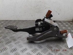 Box pedale frizione Nissan Qashqai 465034bg0b Mk2 J11 1.2 benzina 2014-2021N - Foto 1 di 9