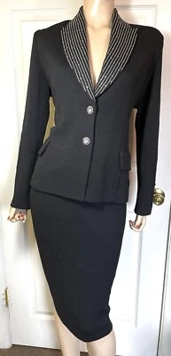 Traje chaqueta y falda tejida Santana negra St John con pedrería y lentejuelas talla 12 Foto 1 de 4