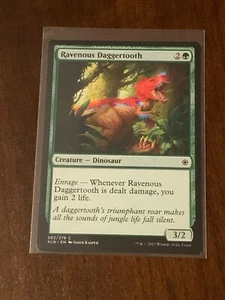 Magic the Gathering Ixalan Ravenous Daggertooth - Picture 1 of 2