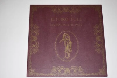 Jethro Tull - Living In The Past 2x Vinyl LP 1972 2TS-2106 1st Pressing Art Book - Image 1 of 4