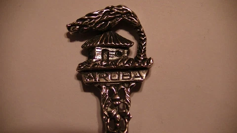ARUBA DIVI DIVI TREE SHRUB HUT STERLING SILVER SOUVENIR SPOON FLATWARE SILVERWAR Cover