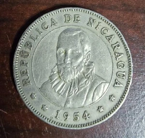 50 centavos Nicaragua 1954 - - Picture 1 of 2