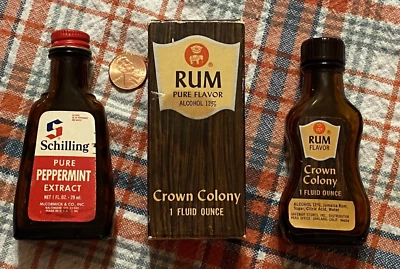 VINTAGE SAFEWAY RUM Brown 4" BOTTLE & ORIG BOX & PEPPERMINT EXTRACT BOTTLE EMPTY - Image 1 of 4