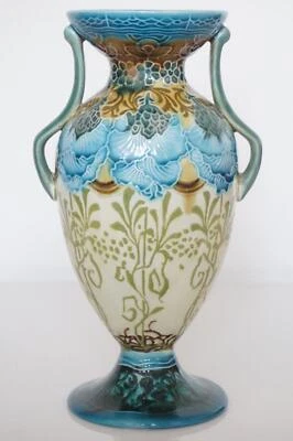 Fine Antique Minton Vase - Tube-lined Stylised Art Nouveau Design - c.1903 - Image 1 of 4