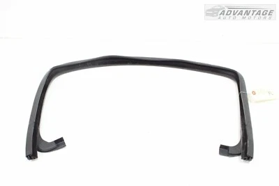 2003-2009 HUMMER H2 FRONT DRIVER DOOR WINDOW RUN CHANNEL WEATHERSTRIP SEAL OEM - Image 1 of 4