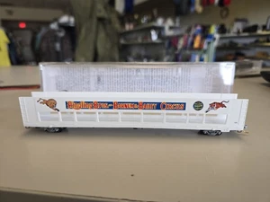 Micro-Trains RINGLING BROS. BARNUM & BAILEY Auto Rack Car - 112 00 720 N Scale - Picture 1 of 10