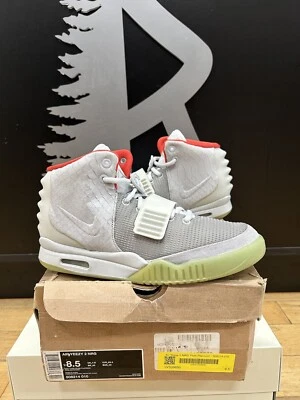 Nike Air Yeezy II 2 Platinum Plat Brand New Sz 8.5 508214-010 Solar Blink Kanye - Image 1 of 4