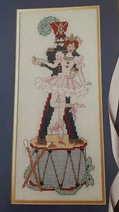 Cross Stitch Pattern TOY SOLDIER and BALLERINA Christmas Drum - Picture 1 of 7