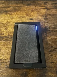 Mophie Powerstation USB-C XXL-20,000 mAh - Picture 1 of 3