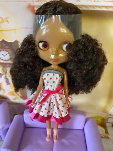 Blythe African American Doll , NON BJD DRESSED W/ STAND ,Neo. Eyes Change Colo - Picture 1 of 7