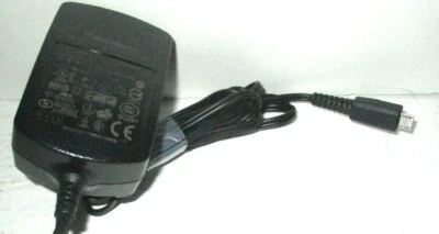OEM UNIVERSAL BlackBerry Micro USB Travel A/C Charger HDW-17957-003  - Image 1 of 4