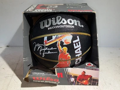 Baloncesto autógrafo Wilson Michael Jordan años 90 vintage Foto 1 de 4