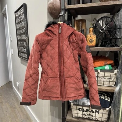 Alps and Meters | Chaqueta Sterling | Chaqueta Mujer | Estado Nuevo. Foto 1 de 4