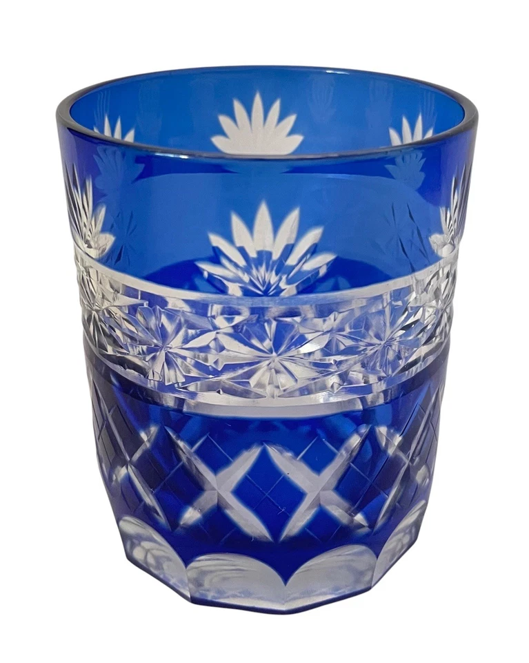 Vidrio Lowball azul corte a transparente. Período Showa japonés. Siglo XX Foto 1 de 4
