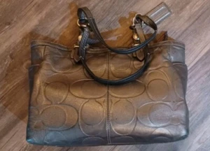 BOLSO DE HOMBRO COACH F15242 METALIZADO GRIS CARBÓN FIRMA CUERO - Imagen 1 de 11