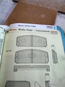 MDB1028 BRAKE PADS RENAULT 8 10 - Picture 1 of 1