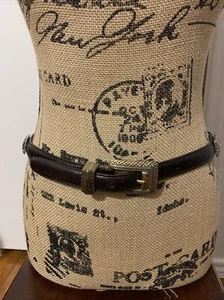 Cinturón Brighton vintage para mujer mediano plateado laterales hecho en EE. UU. - Imagen 1 de 8