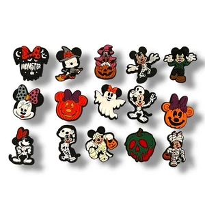 Set 15 Dijes Disney Mickey y Minnie Mouse Croc Halloween Horror Esqueletos A1 A2 - Imagen 1 de 3