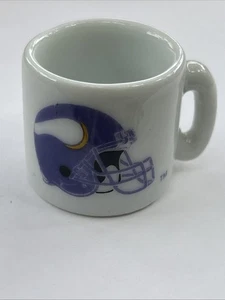 VINTAGE NFL MINIATURE MINI COFFEE CUP MUG - Minnesota Vikings- 1 1/2" - Picture 1 of 3