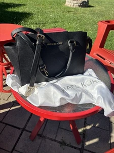 Michael Kors large satchel handbag Large Leather Women Bag Black Dust Bag Tote - Picture 1 of 7