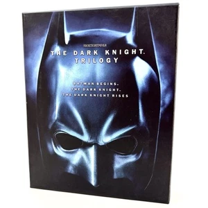 The Dark Knight Trilogy (Blu-ray, 2012) Boxed Set Batman DC Comics JOKER - Bild 1 von 9