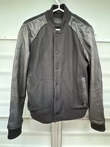 Giacca AllSaints uomo media nera Elton bomber lana pecora pelle maniche cappotto - Foto 1 di 23