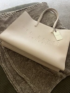 TED BAKER LONDON Soocon Tote “The Icon”  NWT - Picture 1 of 4