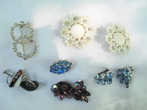 4 paia di orecchini anni '50 con strass e 2 spille con strass~1 bianco~spedizione gratuita - Foto 1 di 12