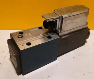 Bosch 0811402114 Hydraulik Proportionalventil | 24 Vdc | ± 10 Vdc 210bar Arburg - Picture 1 of 8