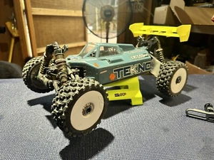 Tekno Eb48 2.0. With TONS! Of Spare Parts - Picture 1 of 23