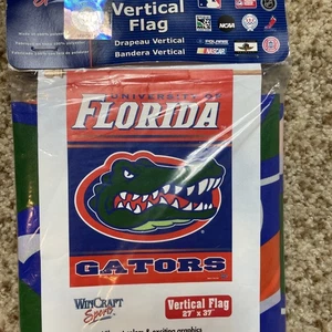Florida Gators 27”x37” Vertical Hanging Logo Flag Wincraft Sports New UF - Picture 1 of 3