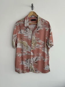 Camisa Allsaints “Borneo” Manga Corta Floral Estampado Tigre Hawaiano Rosa Grande - Imagen 1 de 11