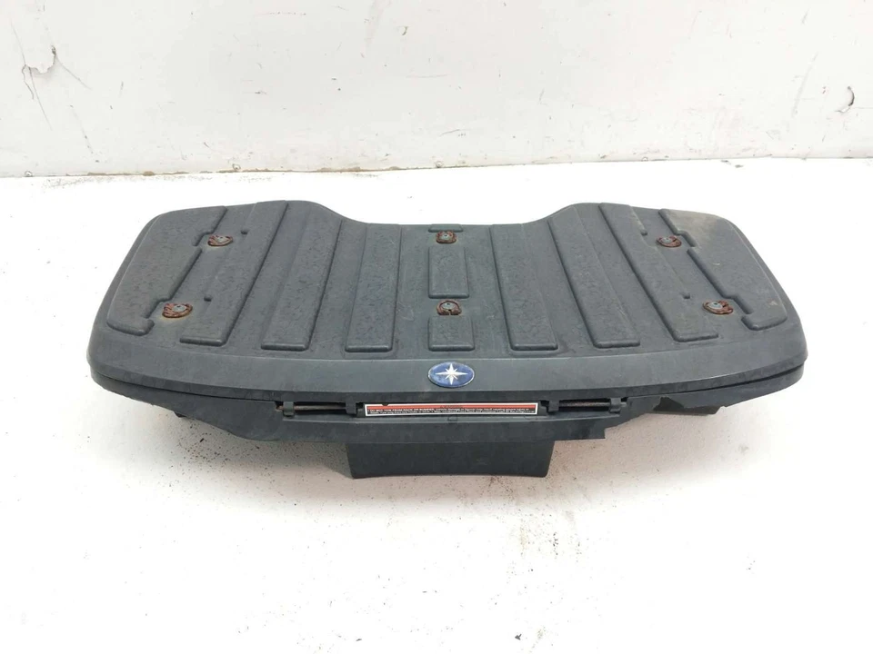 03 Polaris Sportsman 500 HO compartimento de almacenamiento frontal Foto 1 de 4