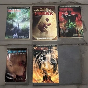 Cirque Du Freak Series; Darren Shan Vampires Young Adult Books 3 7 8 9 11 - - Bild 1 von 8