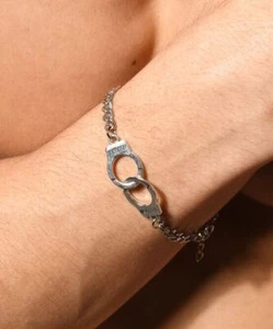 ANDREW CHRISTIAN Handcuff Center-Charm Bracelet Linked Chain Freedom Silver 8739