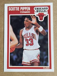 SCOTTIE PIPPEN 1989-90 FLEER CARD 23 CHICAGO BULLS - Picture 1 of 2