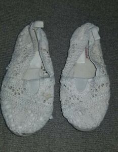 Toddler Baby Shoes BEIGE CROCHETED CASUALS Slip On Flats BOAT DECK Fabric SZ 7