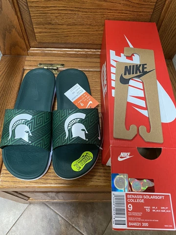 Michigan State Spartans Nike mens 9 womens 10 slides sandals PE NIB Benassi Cover
