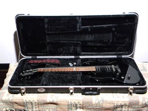 ESP LTD VIPER 50 L/H BLACK ELECTRIC GUITAR 7 ACCESSORIES. CROYDON VIC 3136 - Picture 1 of 20