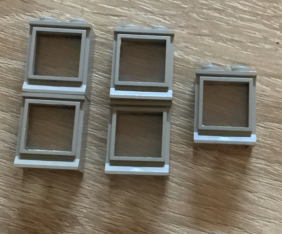 Lego Eisenbahn  5 Fenster 2 x 2 für z.B. 7740 althellgrau - Bild 1 von 1
