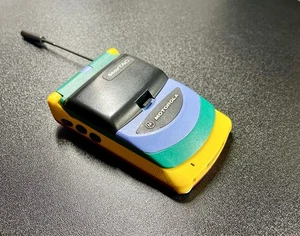 Motorola StarTAC 70 Rainbow  - Imagen 1 de 12