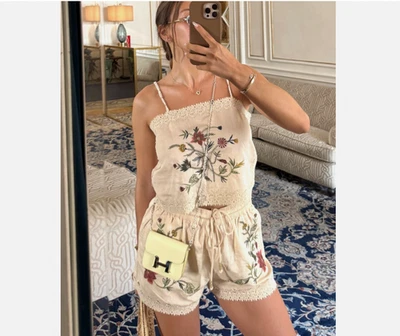 ZARA NUEVO BERMUDA BORDADA FLORAL TIRO MEDIO Y TOP CRUDO 5107/078/712 M Foto 1 de 4