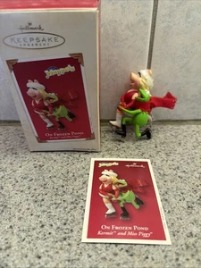 2003 Hallmark Andenken Kermit & Miss Schweinchen auf gefrorenem Teich Muppets Ornament - Bild 1 von 9