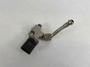 2007 --- Audi RS4 -- Sensor de presión de combustible con adaptador BNS 4,2 L 06D906051C - Imagen 1 de 3
