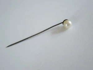 Antica spilla in argento testato con perla 1,0 g/5,8 x 0,7 cm - Foto 1 di 6
